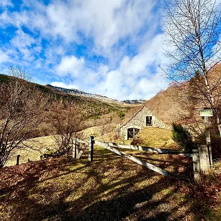 Buron De Livernade Holiday home Brezons